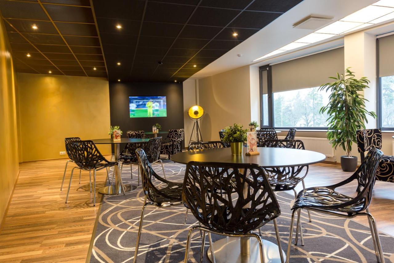 Hotell Dzingel 3*